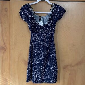 NWT Windsor Floral Navy Dress with Ruffle Sleeves large